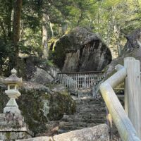 飛騨金山巨石群_妙見神社-アイコン
