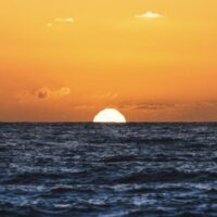 太陽と海